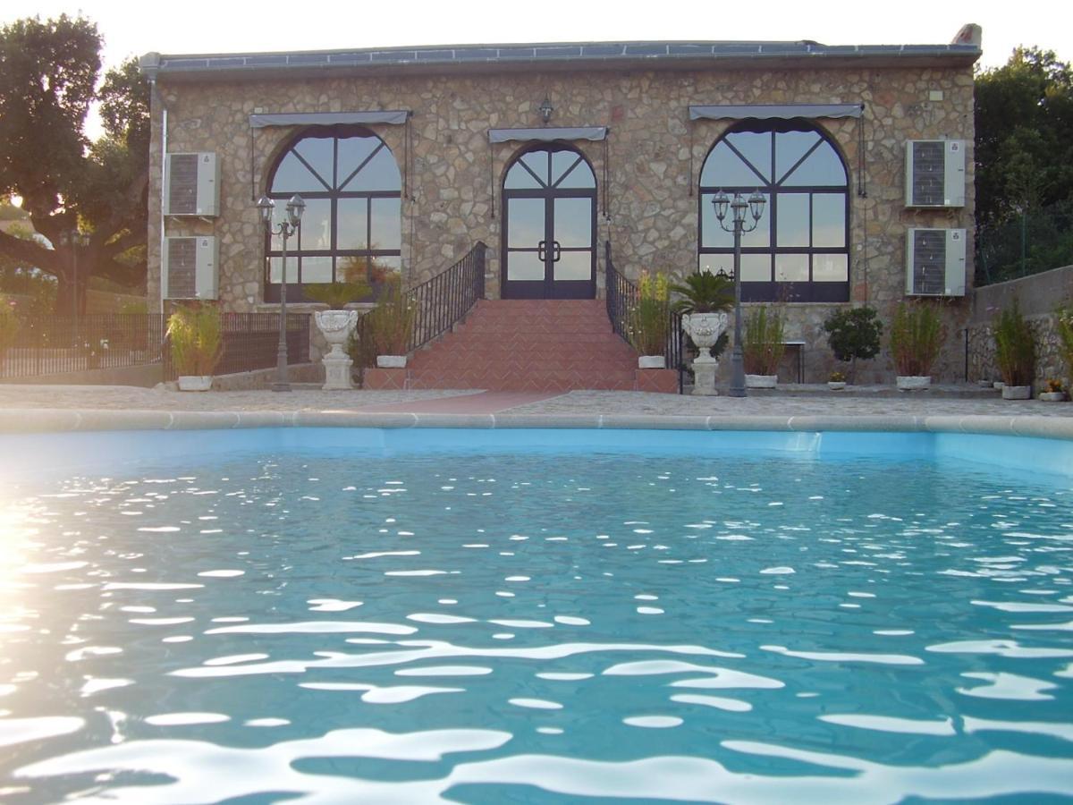 Hotel Rural El Convento Valencia de Alcantara Luaran gambar